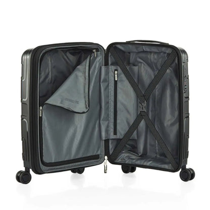 Zippered divider and packing straps