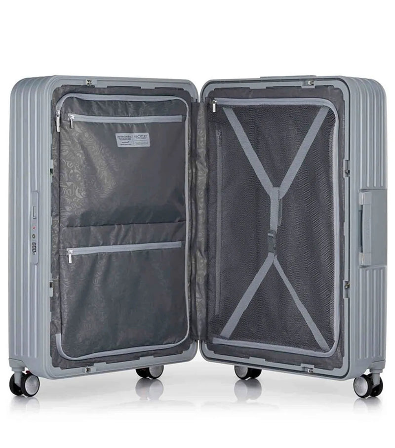 Zippered divider and dual packing straps