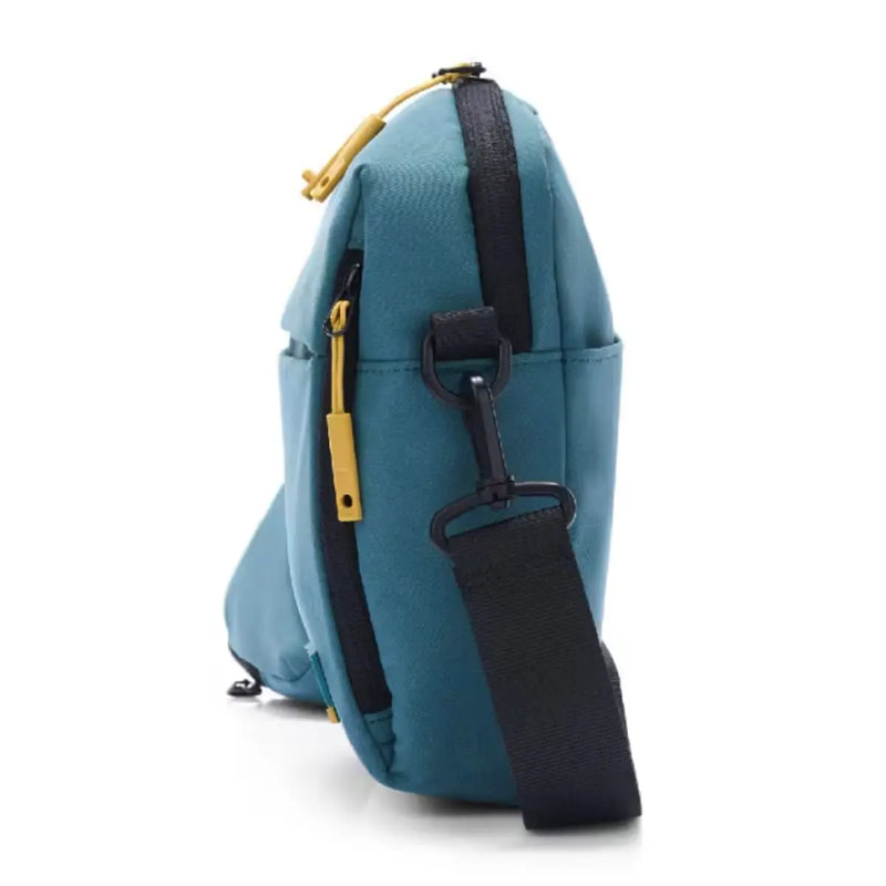 Detachable and adjustable strap