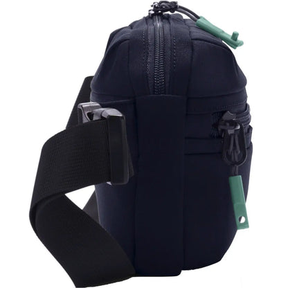 Large main compartment