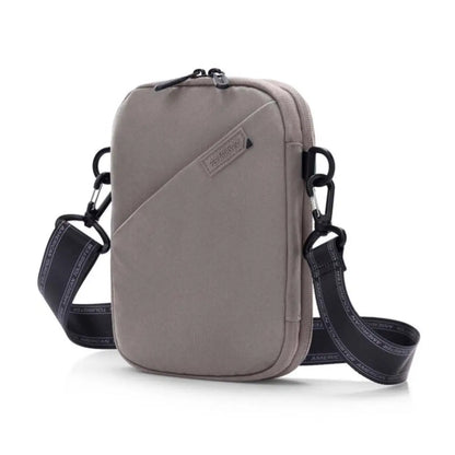 Quick access front pocket