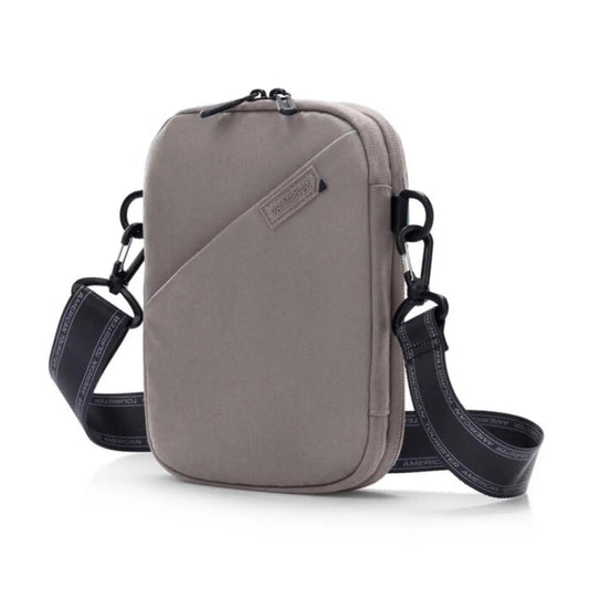 Quick access front pocket