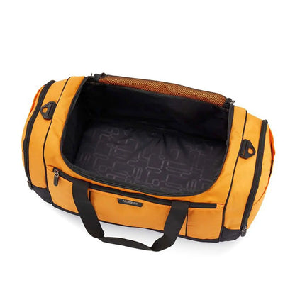 Large main compartment