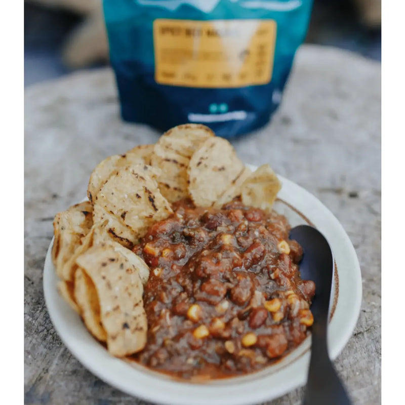 freeze dried beef mince, kidney beans, corn and tomato in a hot chilli sauce, with corn chips to dip