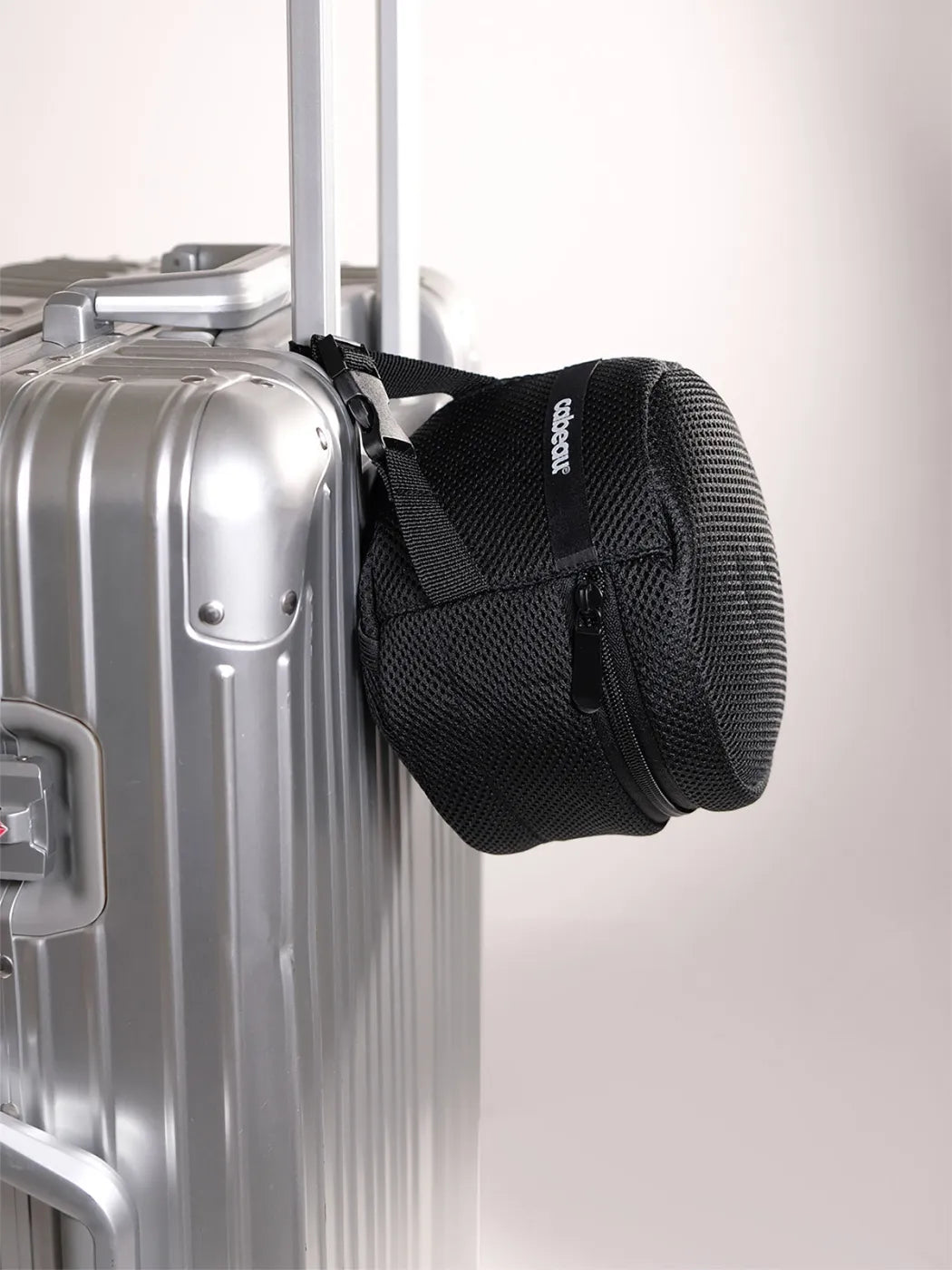 Cabeau Evolution Cool deluxe travel bag