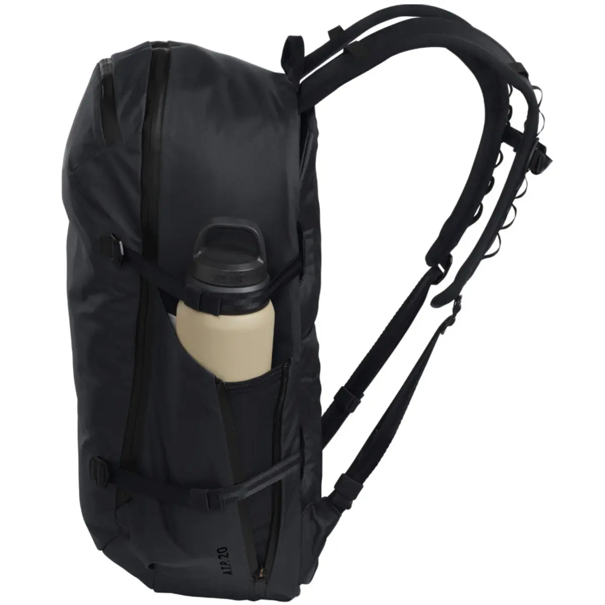 Expandable Bottle Pocket: Keep an extra stash of water within reach at all times