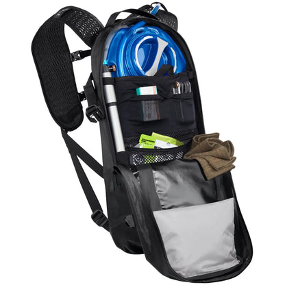 Includes 3 litre Crux hydration bladder