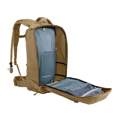 Four-zipper, full clamshell opening on main compartment