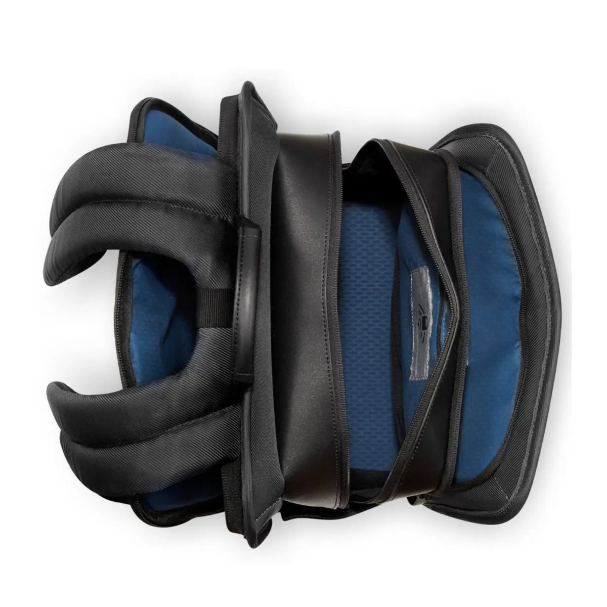 Three separate zipped compartments