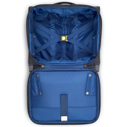 Compression straps on the bottom 