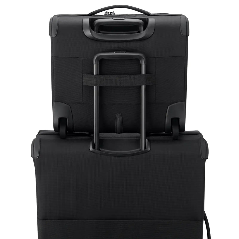 Luggage loop (Luggage is for display purpose only)