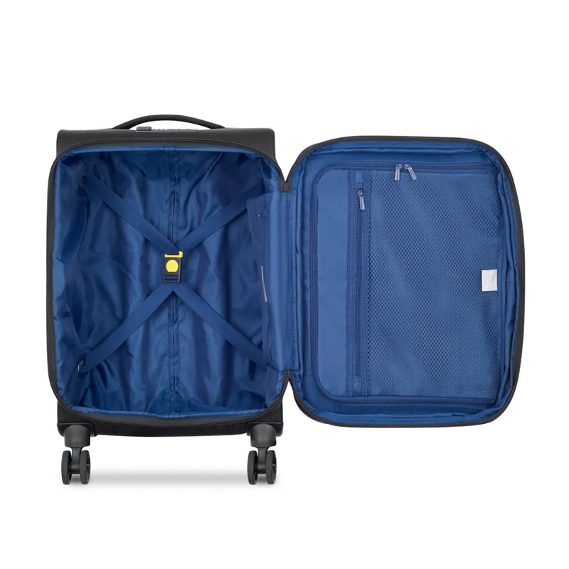 Compression straps on the bottom 