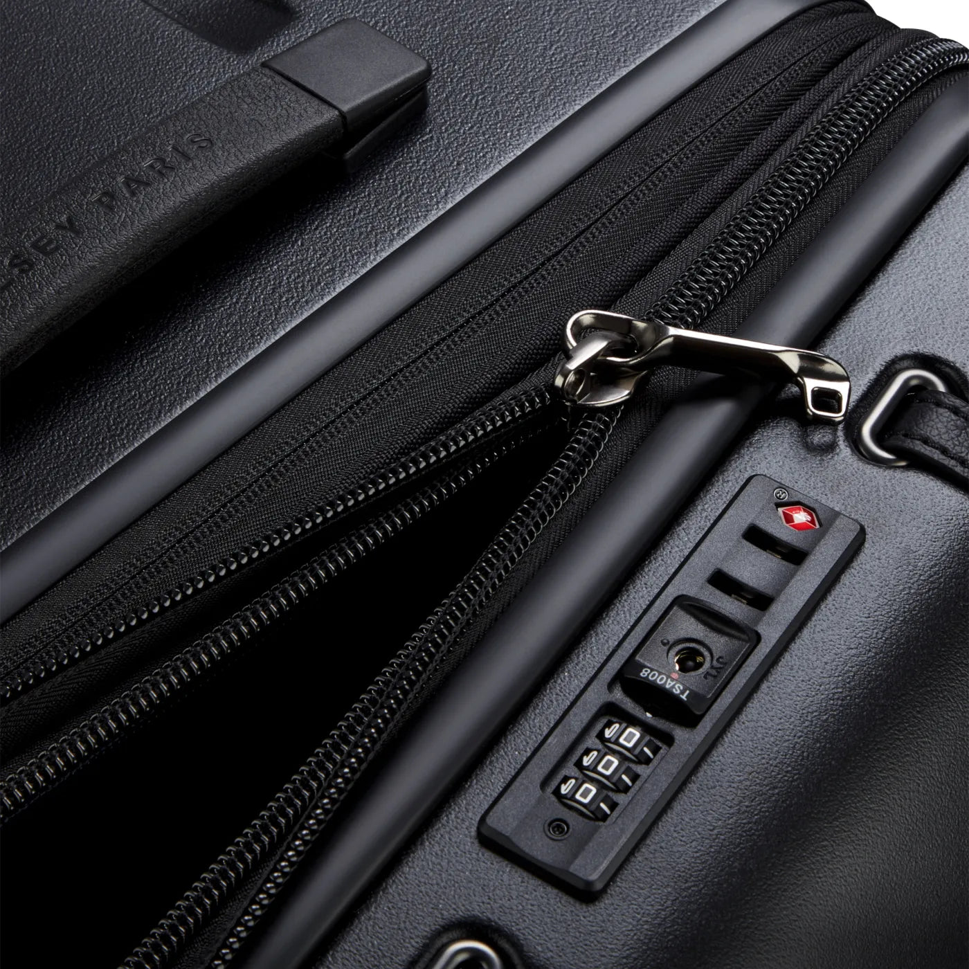 Delsey Cadence 76 cm 4-Wheel Expandable Suitcase - Deep Black
