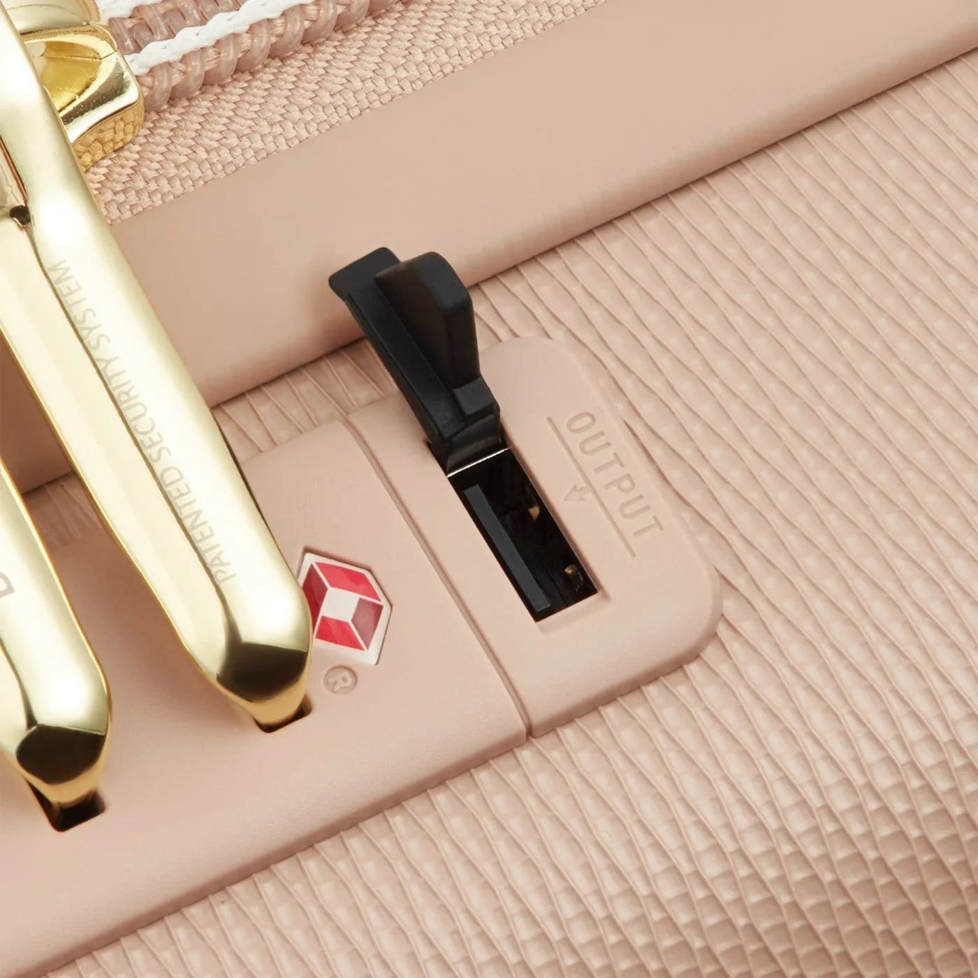 Delsey Chatelet Air 2.0 - 55 cm 4-Wheel Cabin Suitcase - Beige Rose / Gold (Limited Edition)