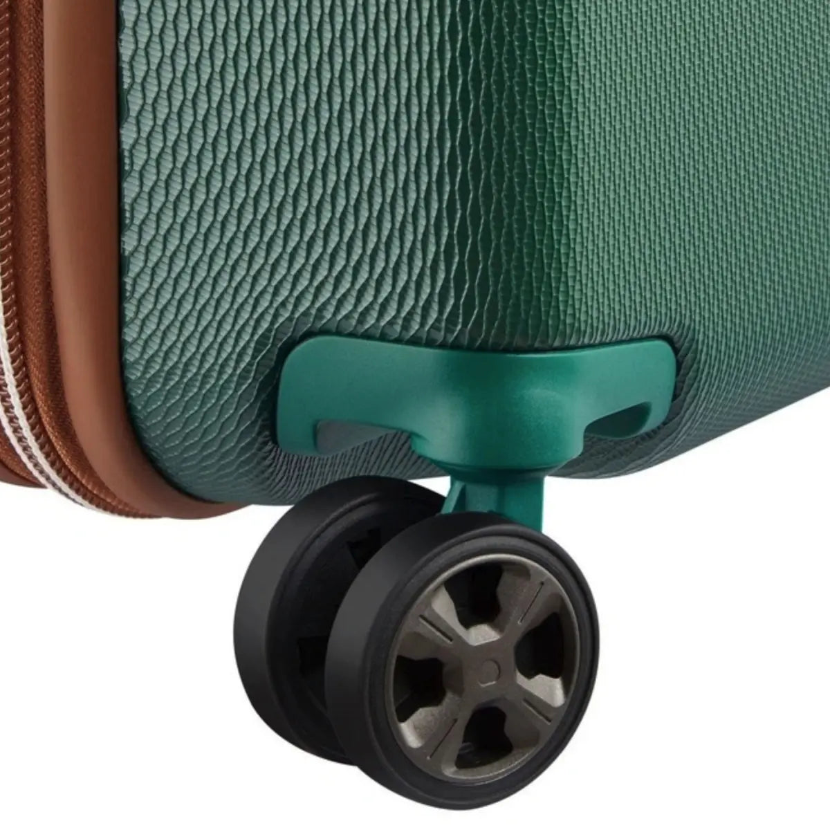 Delsey Chatelet Air 2.0 - 66 cm 4-Wheel Suitcase - Green