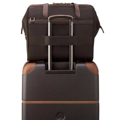 Smart band to slide over the telescopic handle of a rolling luggage (luggage not included)