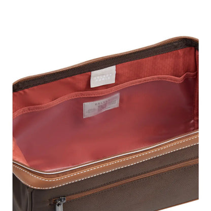 Internal clear pocket to avoid messy spills