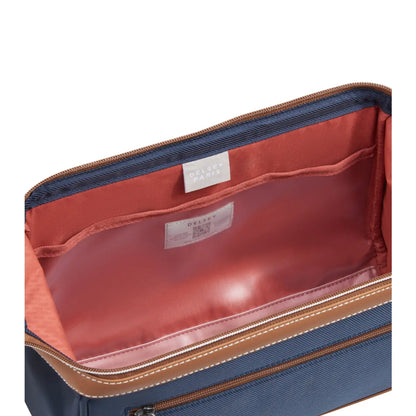 Internal clear pocket to avoid messy spills