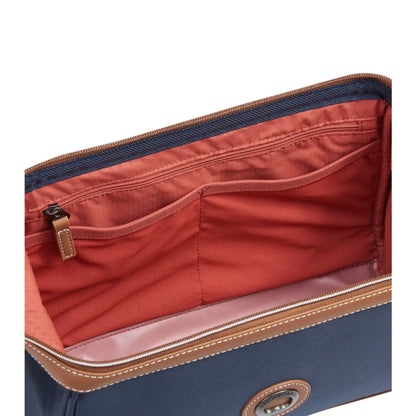 One internal zipped pocket and two slip pockets