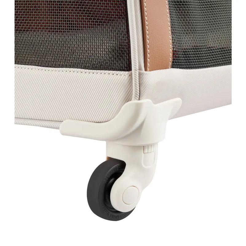 Four detachable wheels to make it easy to manoeuvre