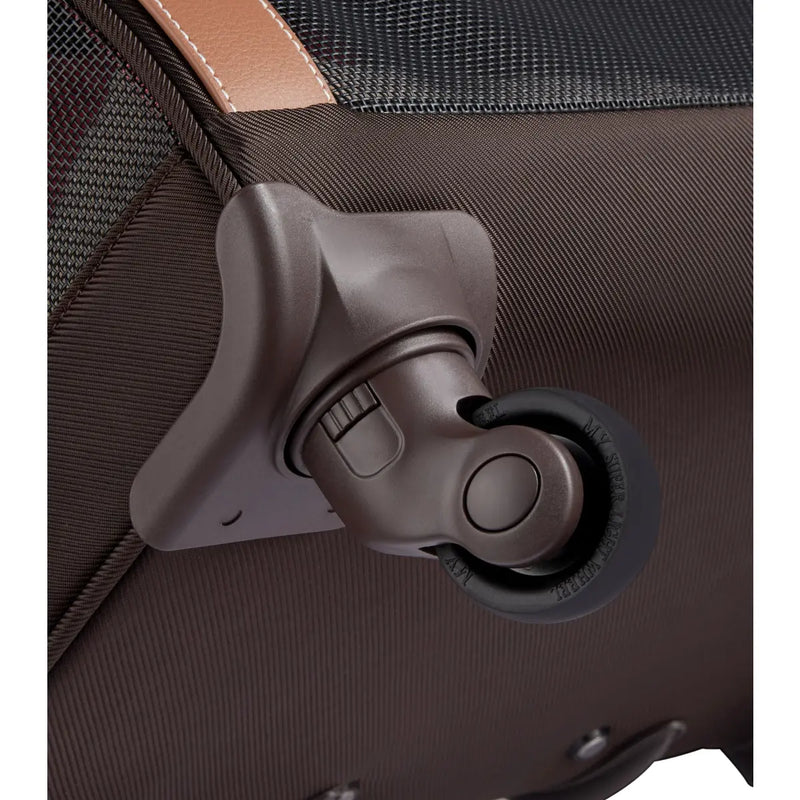 Four detachable wheels to make it easy to manoeuvere