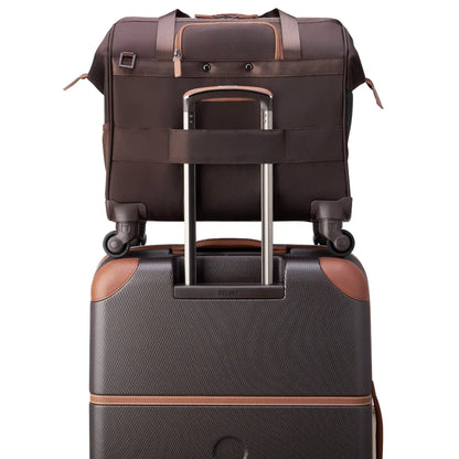 Smart band to slide over the telescopic handle of a rolling luggage (luggage not included)