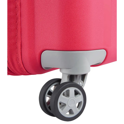 Double wheels for easy manoeuvrability