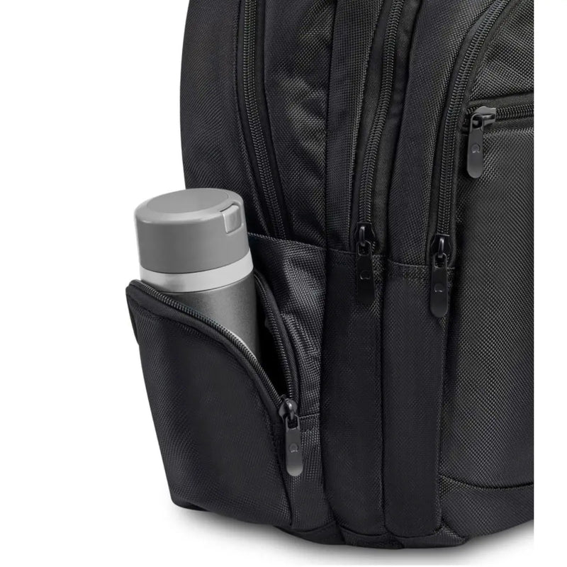 Side zippered pockets