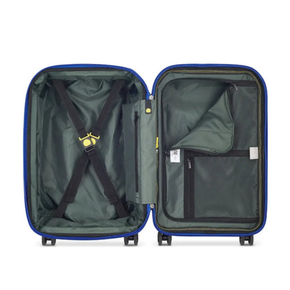 Compression straps and divider pad with pockets