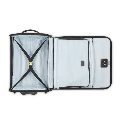 Compression straps in main compartment