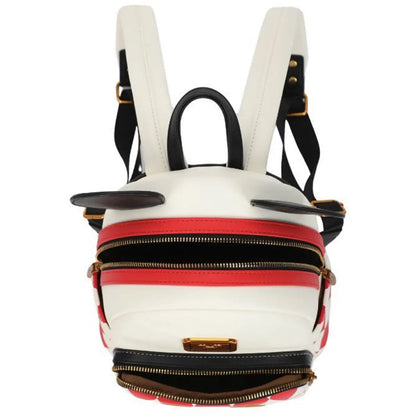 Large main compartment