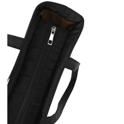 Zippered main compartment