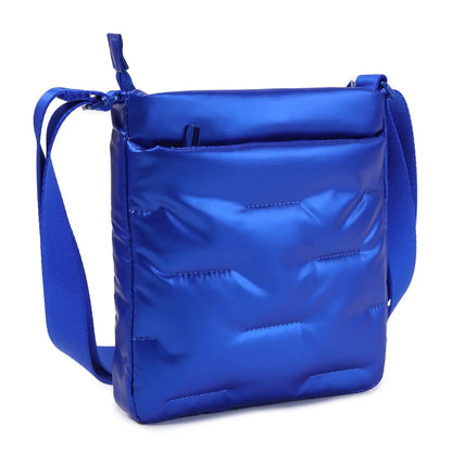 Rear zippered pocket