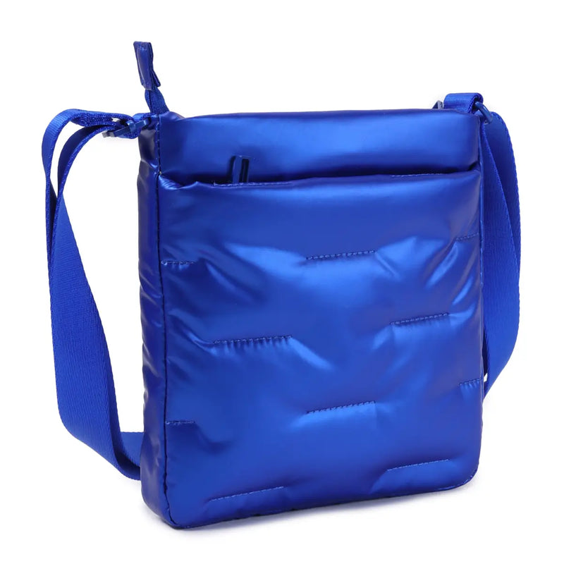 Rear zippered pocket