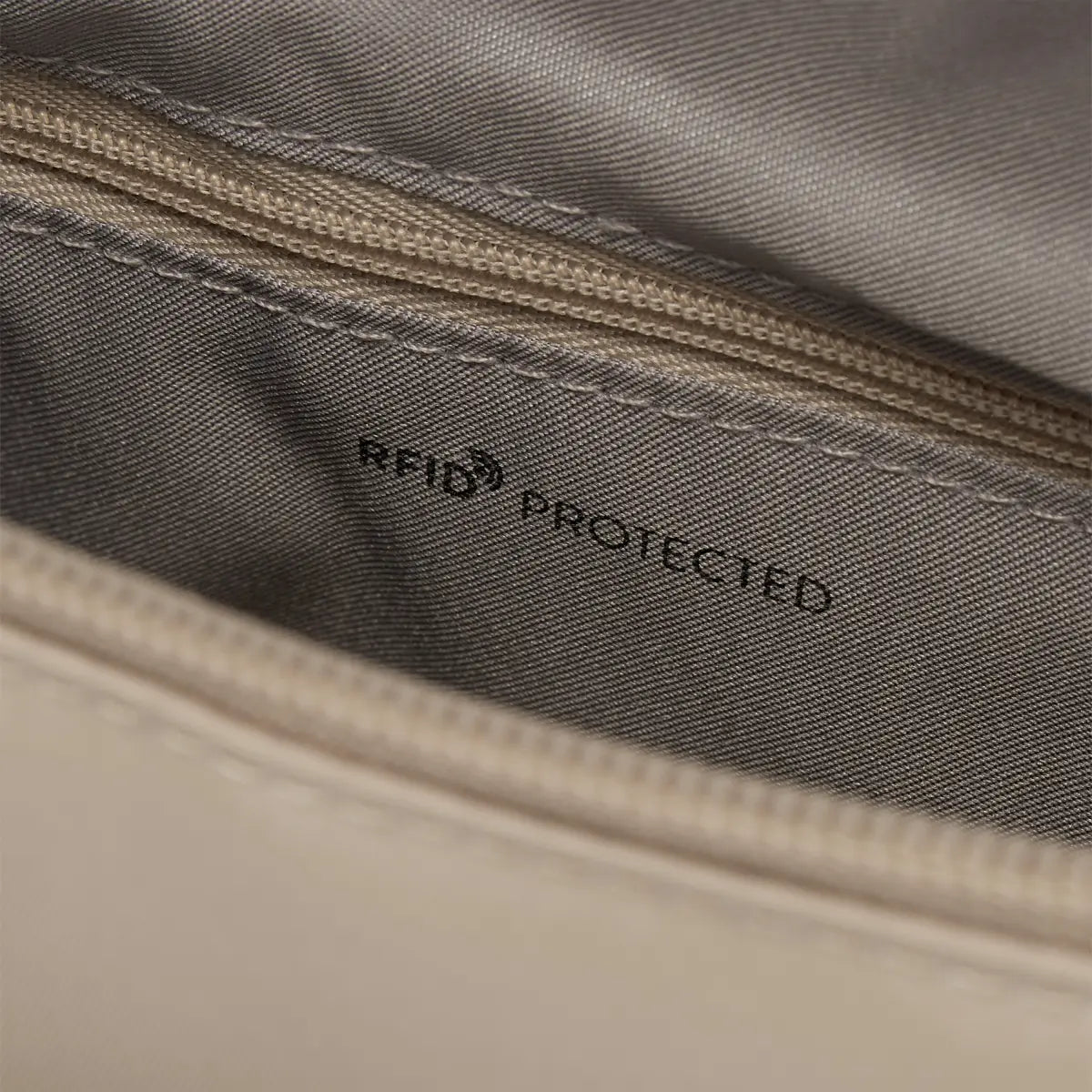 Hedgren EYE Medium Shoulder Bag with RFID Pocket - Cashmere Beige