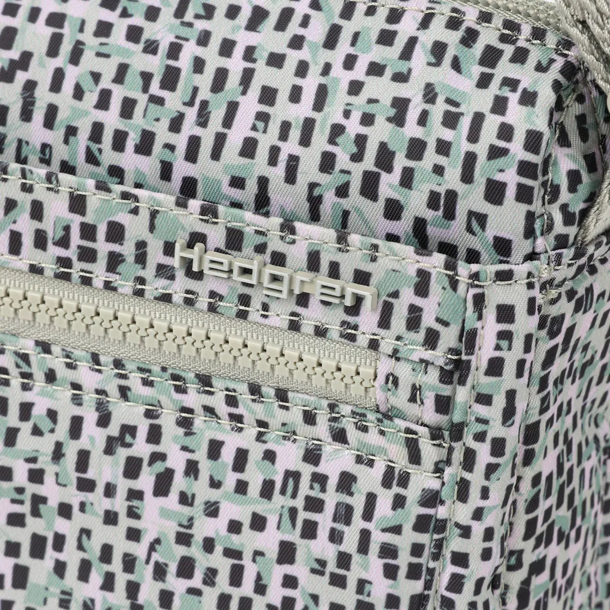 Hedgren EYE NEO Medium Crossbody Bag with RFID Pocket - Print SS26