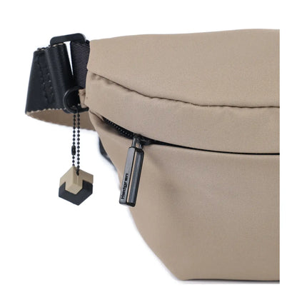 Two-tone cube hanger