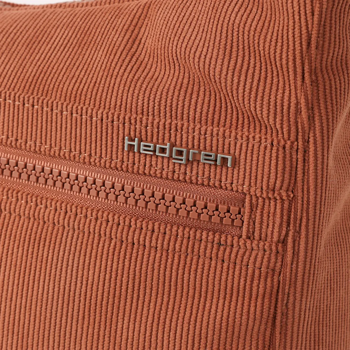 Hedgren HARPERS Small Crossbody Bag with RFID Corduroy Redwood Burl