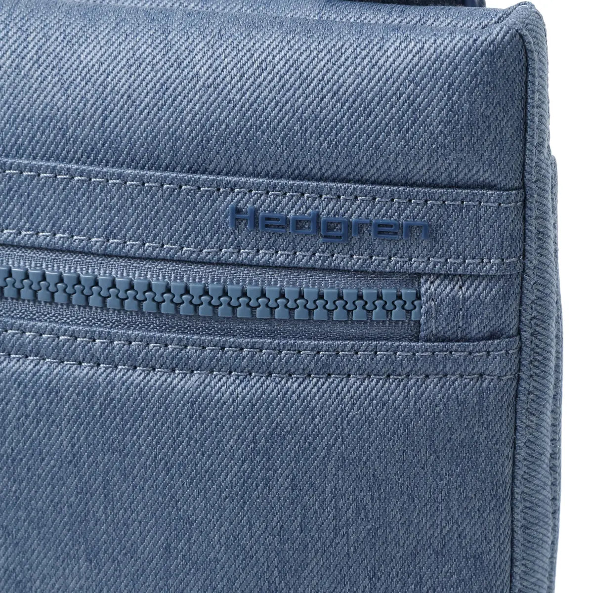Hedgren LEONCE Small Vertical Crossbody Bag with RFID - Jean Vintage Indigo