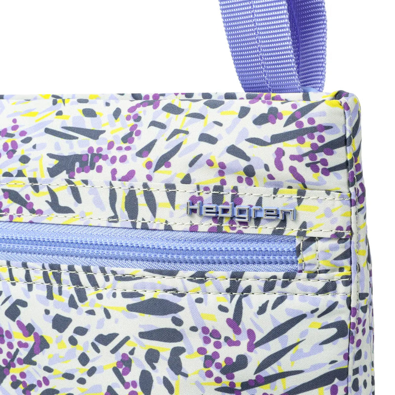 Hedgren LEONCE Small Vertical Crossbody Bag with RFID - Jungle Print