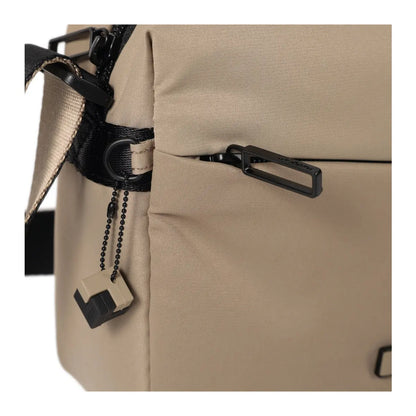 Two-tone cube hanger