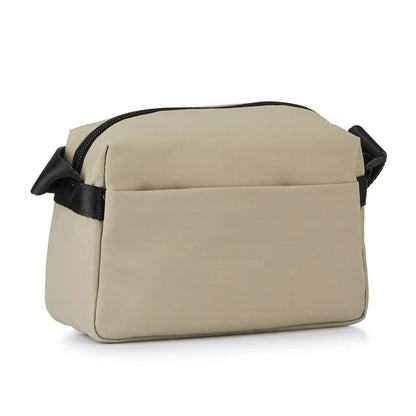 Back zippered pocket