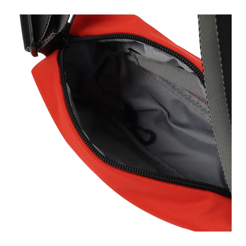 Main compartment has one open pocket and key chain inside