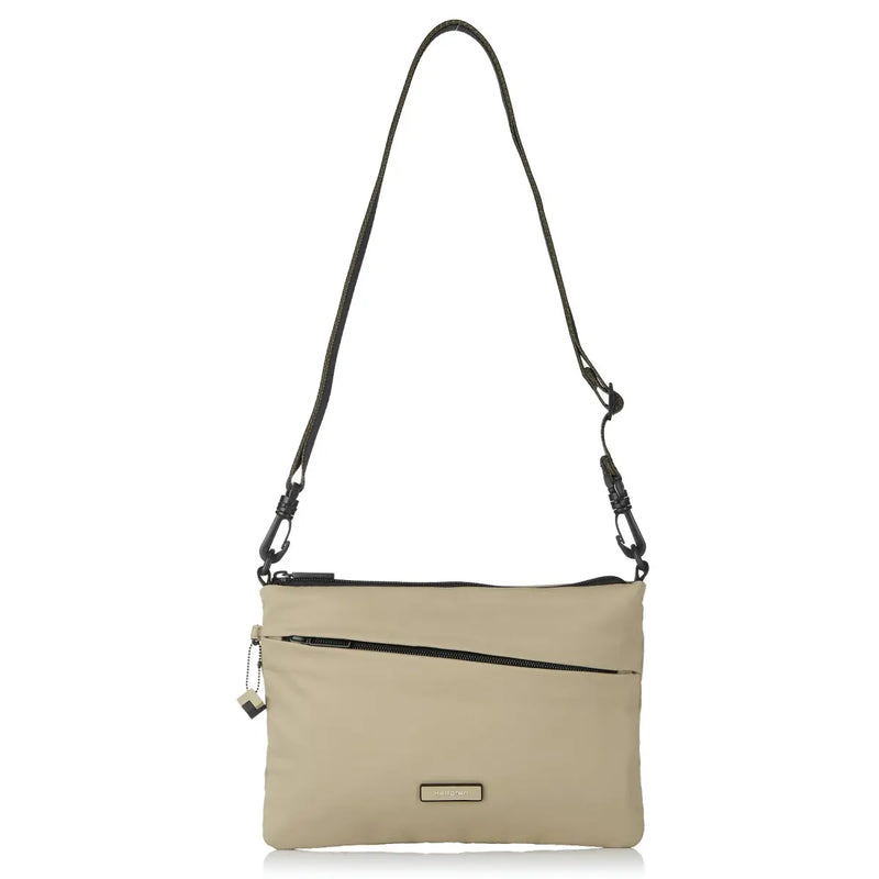 Removable and adjustable shoulder strap