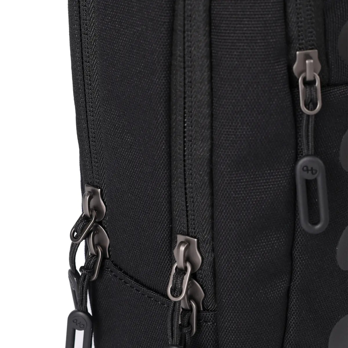 Hedgren RELAX Medium Vertical Crossbody Bag with RFID Pocket - Black