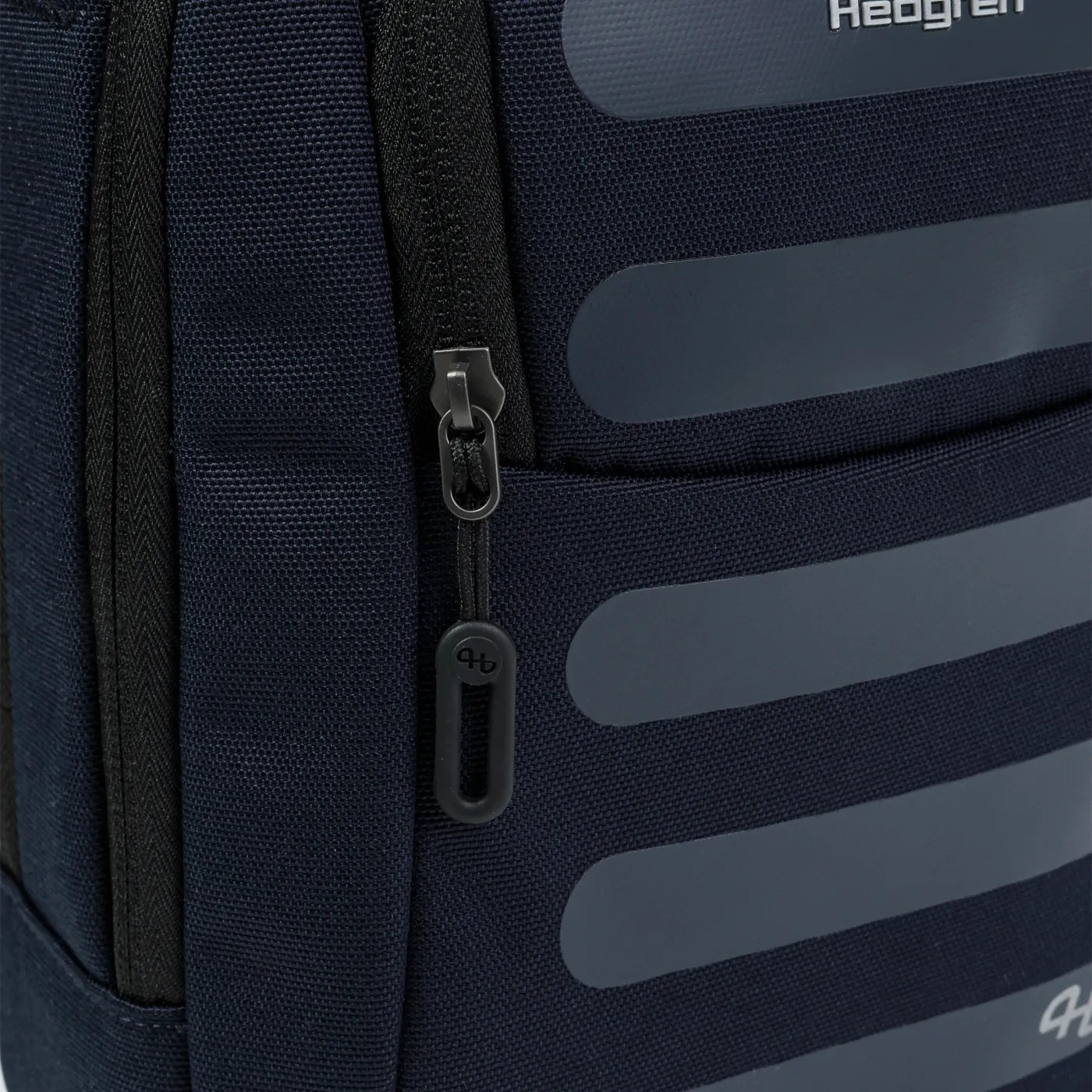Hedgren RELAX Medium Vertical Crossbody Bag with RFID Pocket - Peacoat Blue