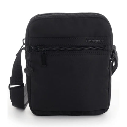 Quick access front pocket