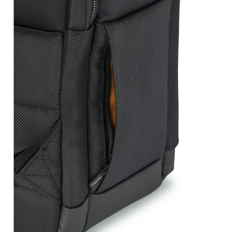 Small pocket for small items