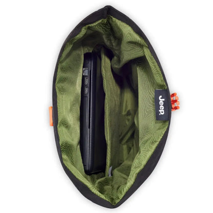 Featuring a laptop sleeve to ensure your tech gear stays protected on every journey (fits up to 17")