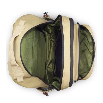 Large main compartment